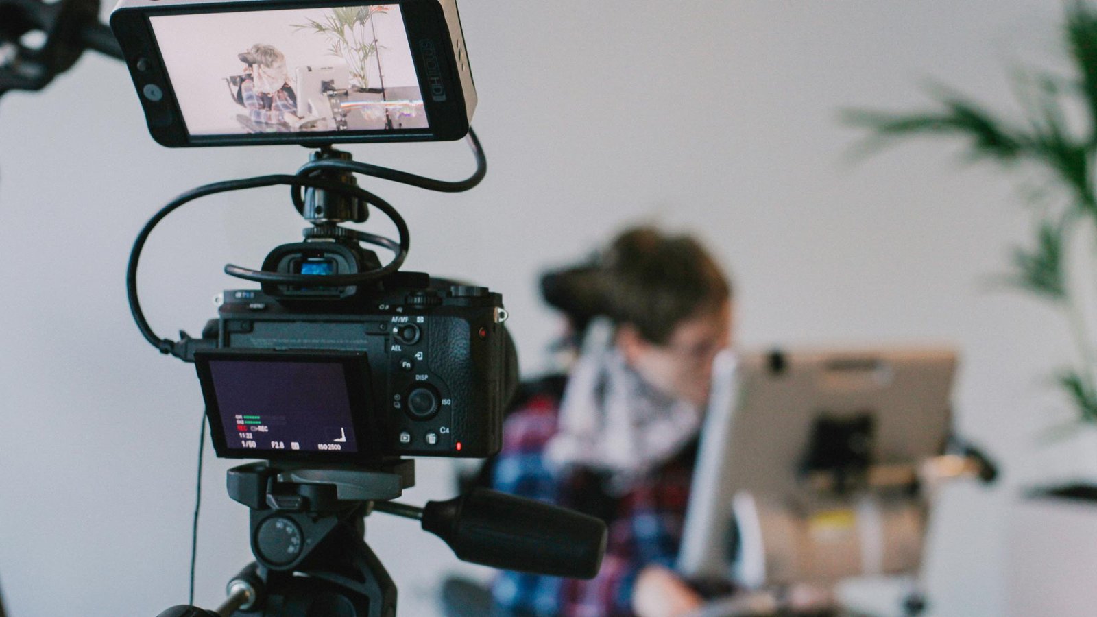 A Deep Dive Into Professional Video Production On-DailyMirrorToday